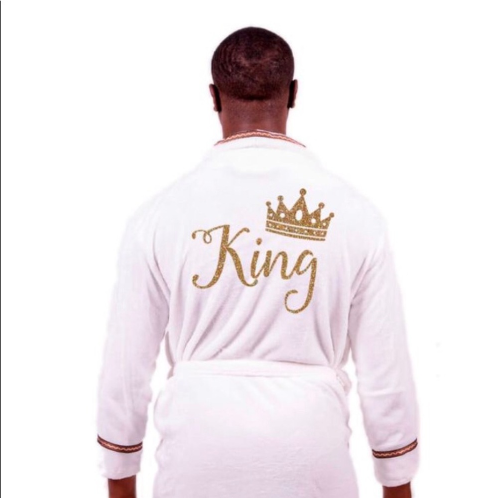 KUL COUTURE PRESENTS King And Queen Bathrobe Set - Picture 9 of 11
